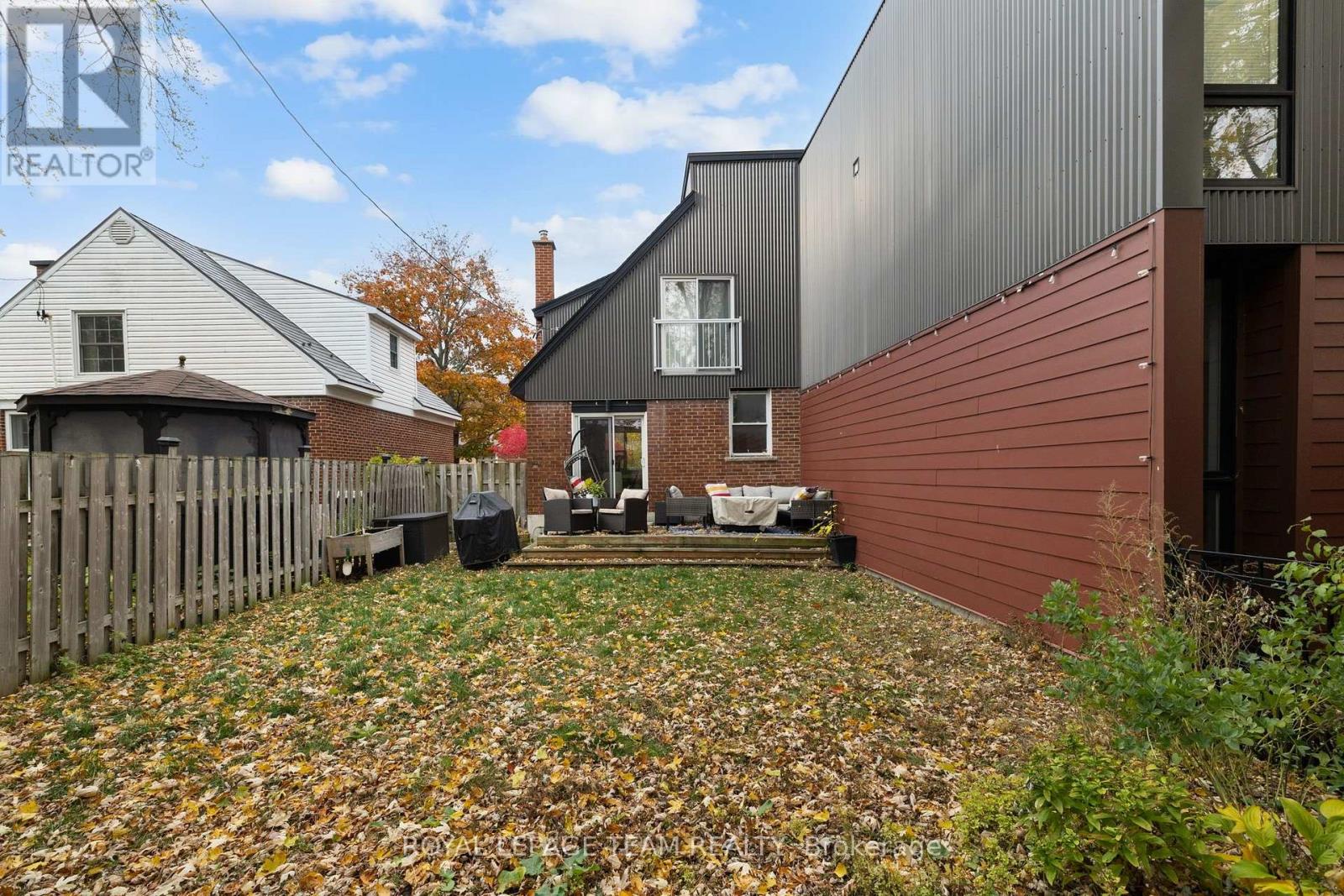 433 DAWSON AVENUE - 31