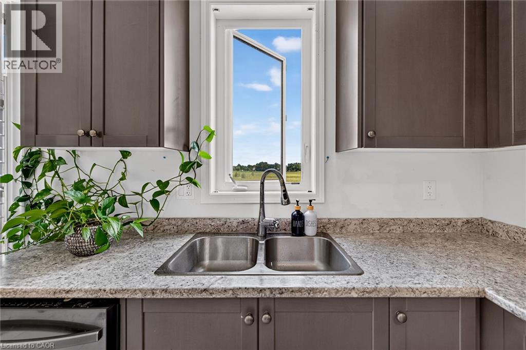 76 MCWATTERS Street - Image 12