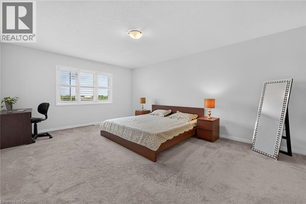 76 MCWATTERS Street - Image 25