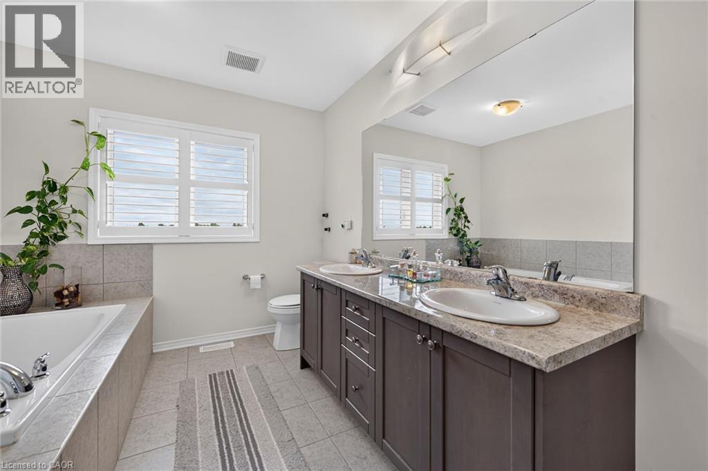 76 MCWATTERS Street - Image 27