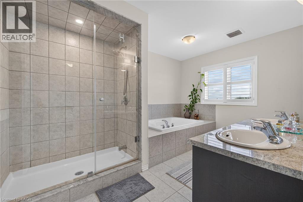 76 MCWATTERS Street - Image 29