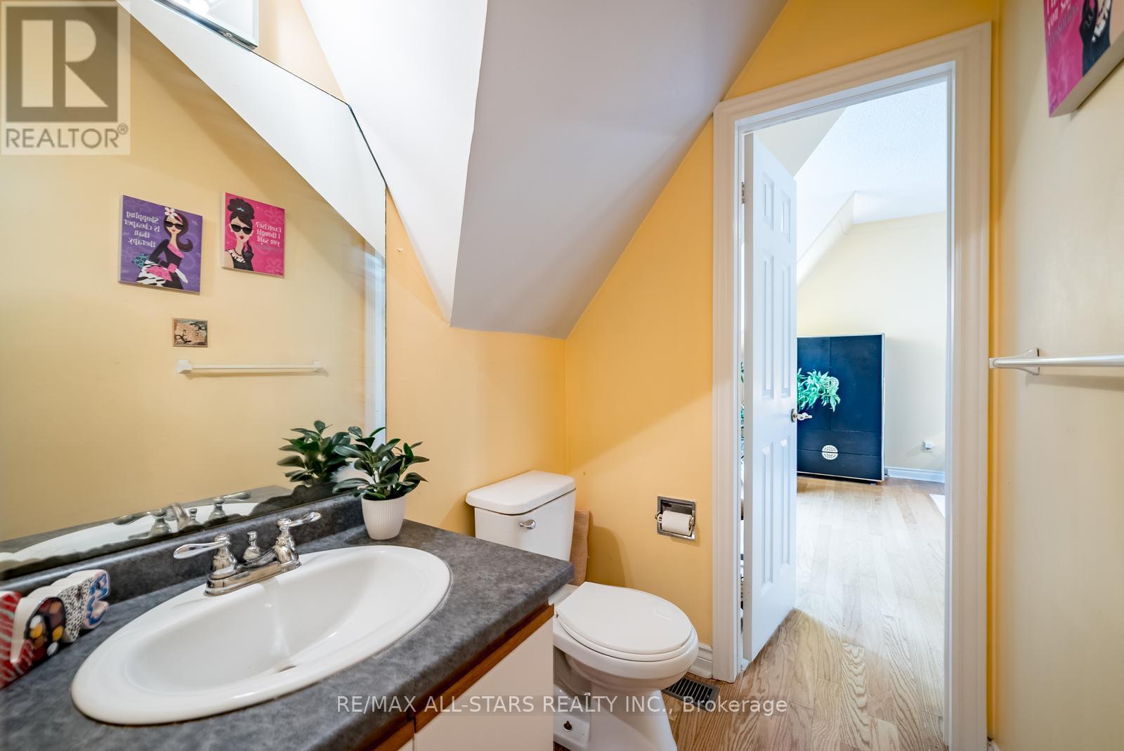 23 FORFARDALE ROAD - Image 31
