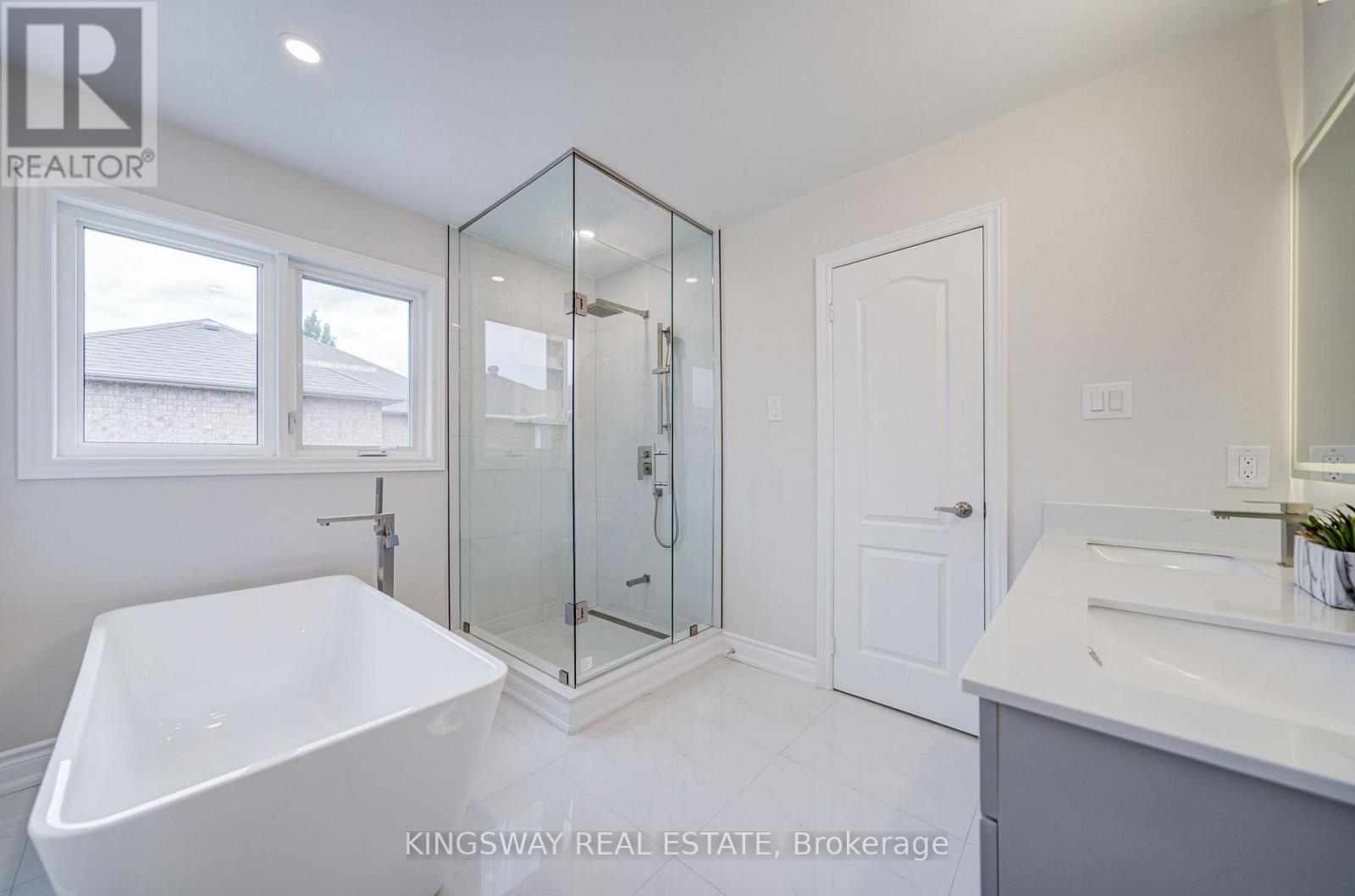 166 MATTHEW DRIVE - 36
