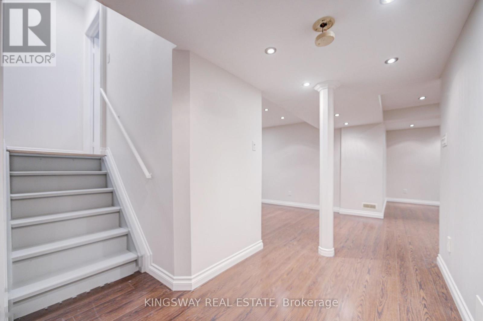 166 MATTHEW DRIVE - 44