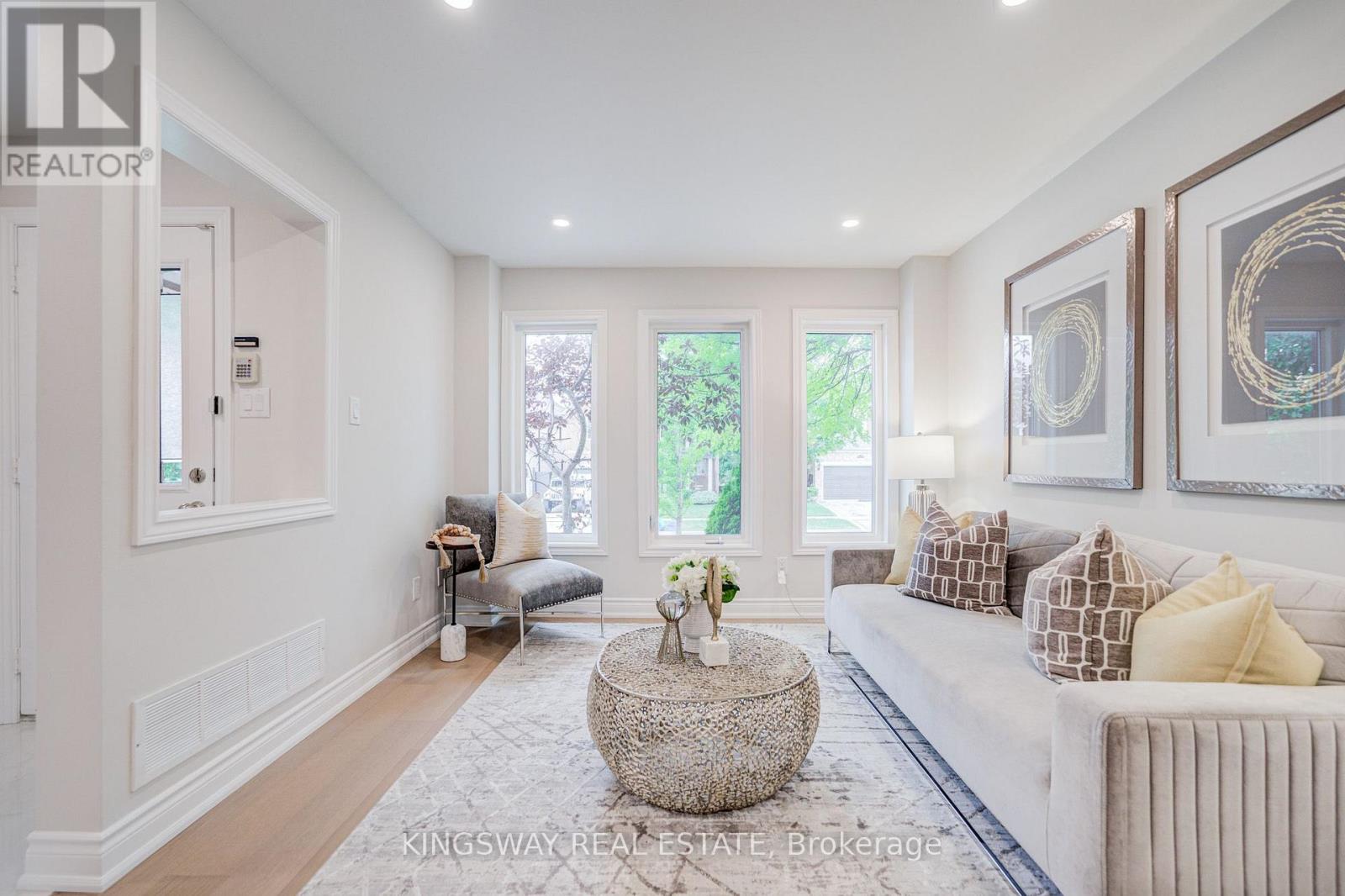 166 MATTHEW DRIVE - 9