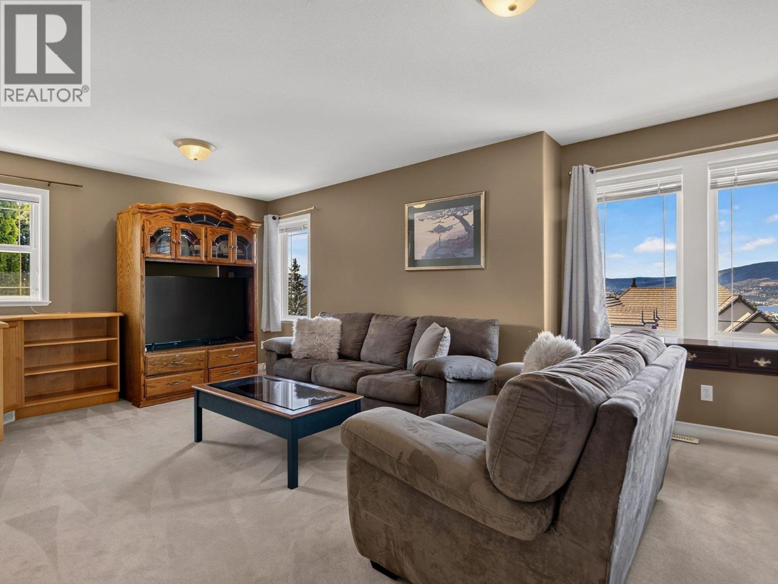  969 Skeena Drive, Kelowna