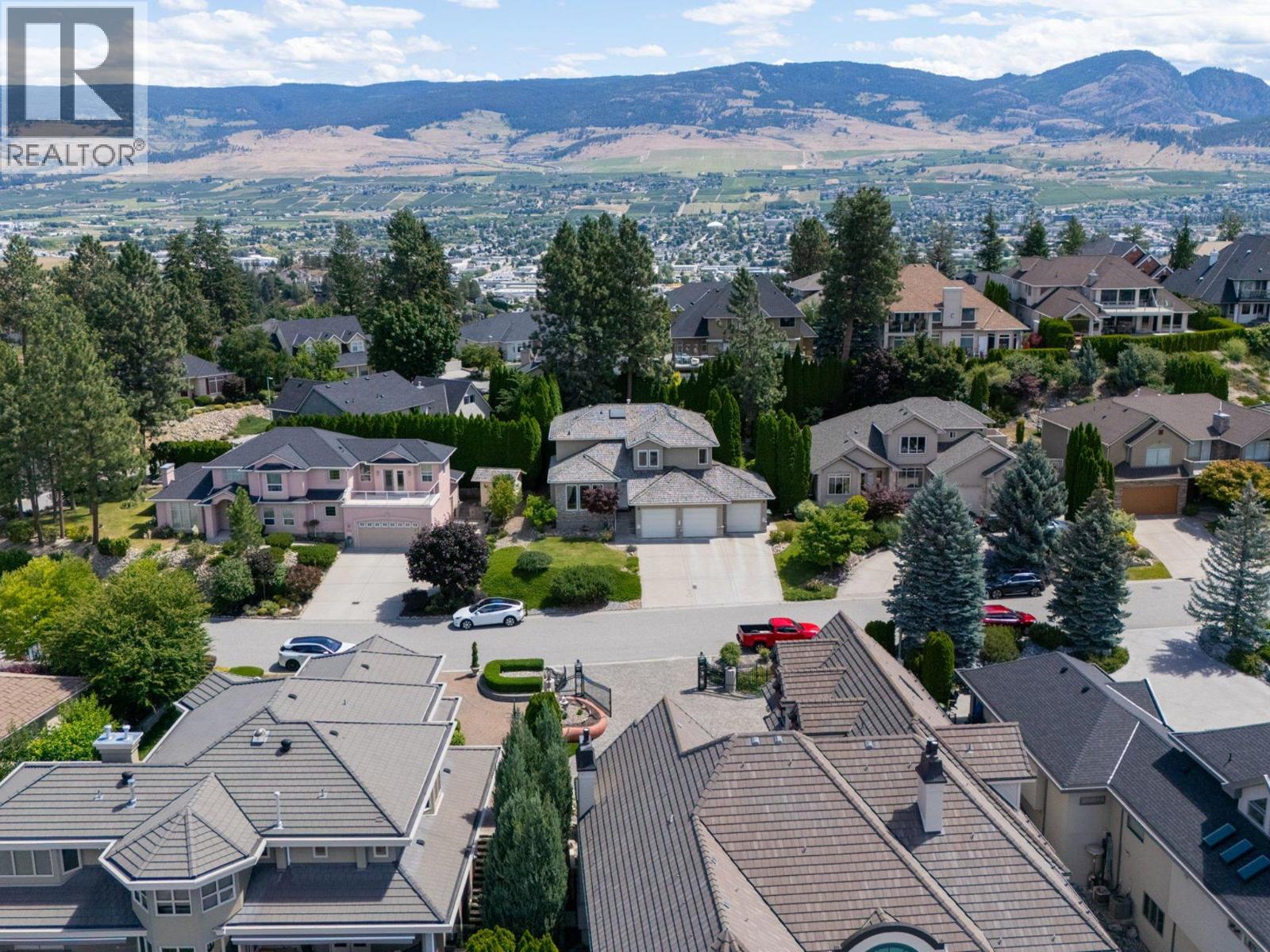  969 Skeena Drive, Kelowna