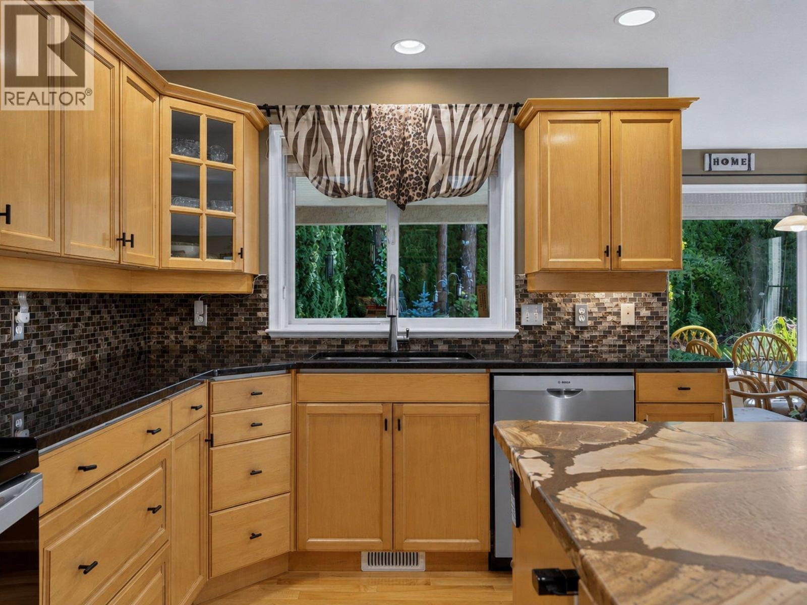  969 Skeena Drive, Kelowna
