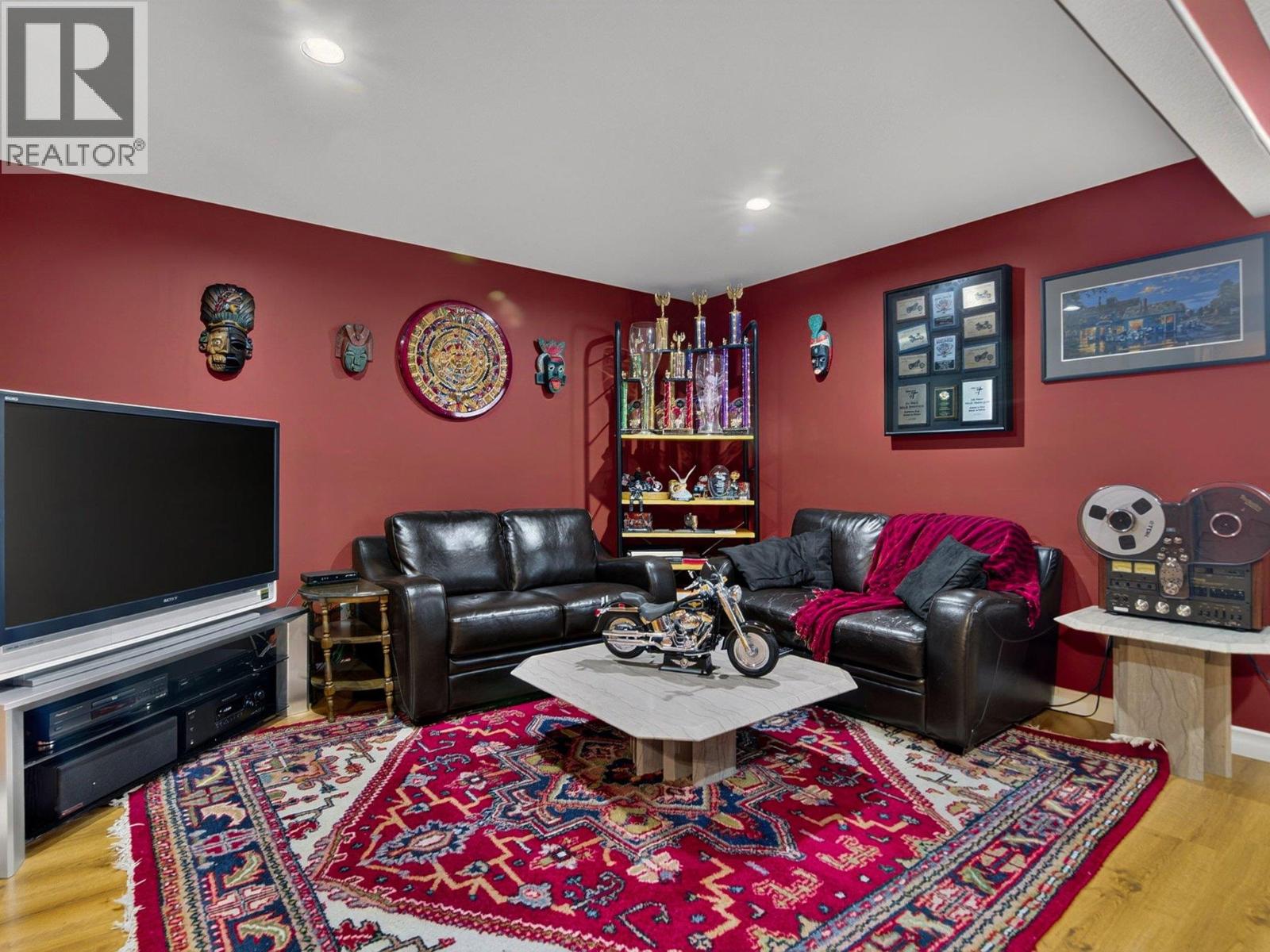  969 Skeena Drive, Kelowna