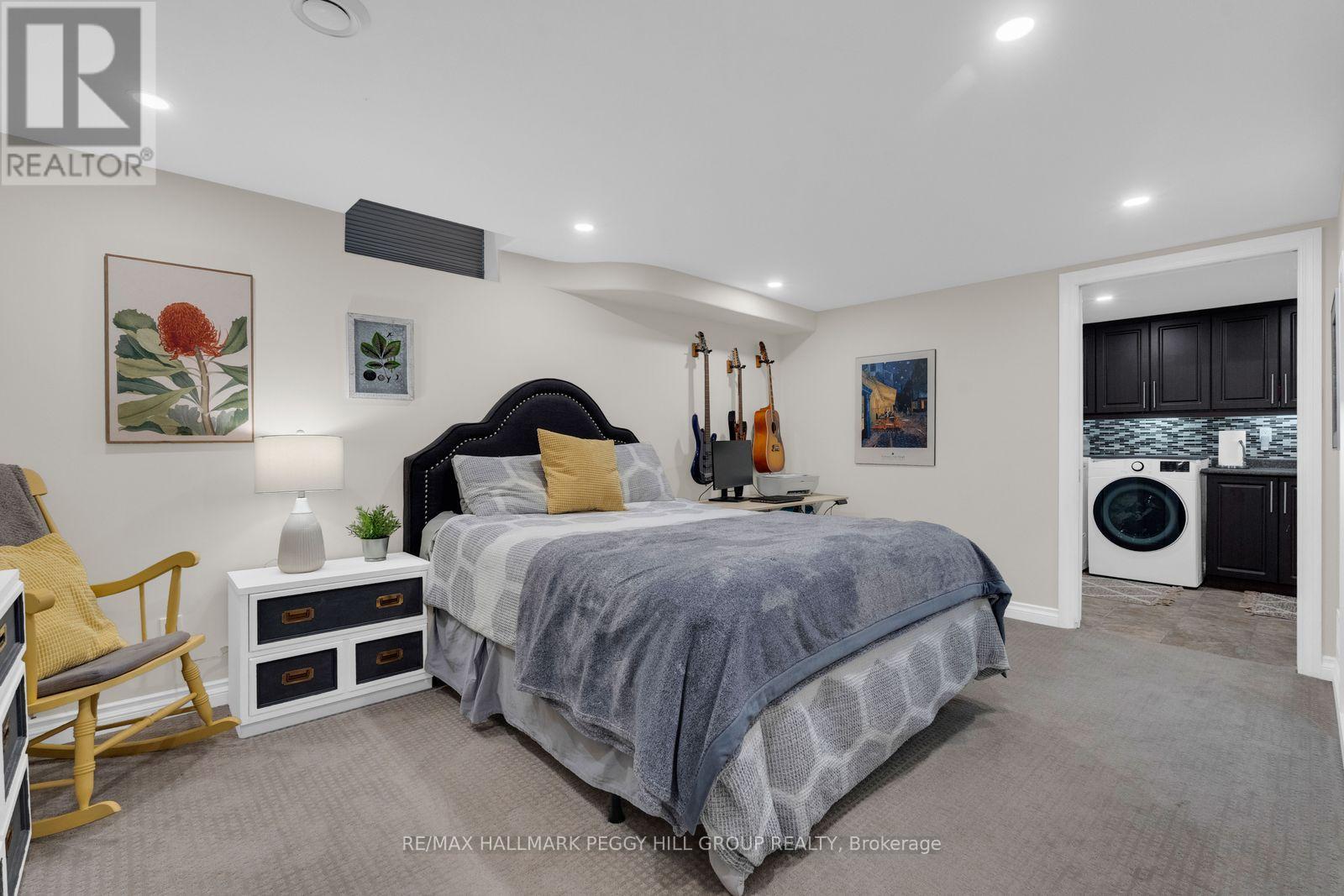 36 LILLIAN CRESCENT - Image 20