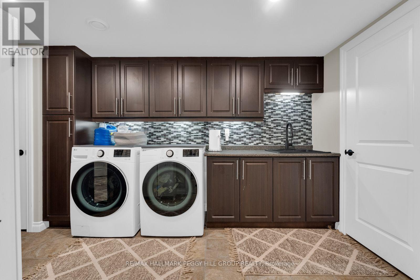 36 LILLIAN CRESCENT - Image 21