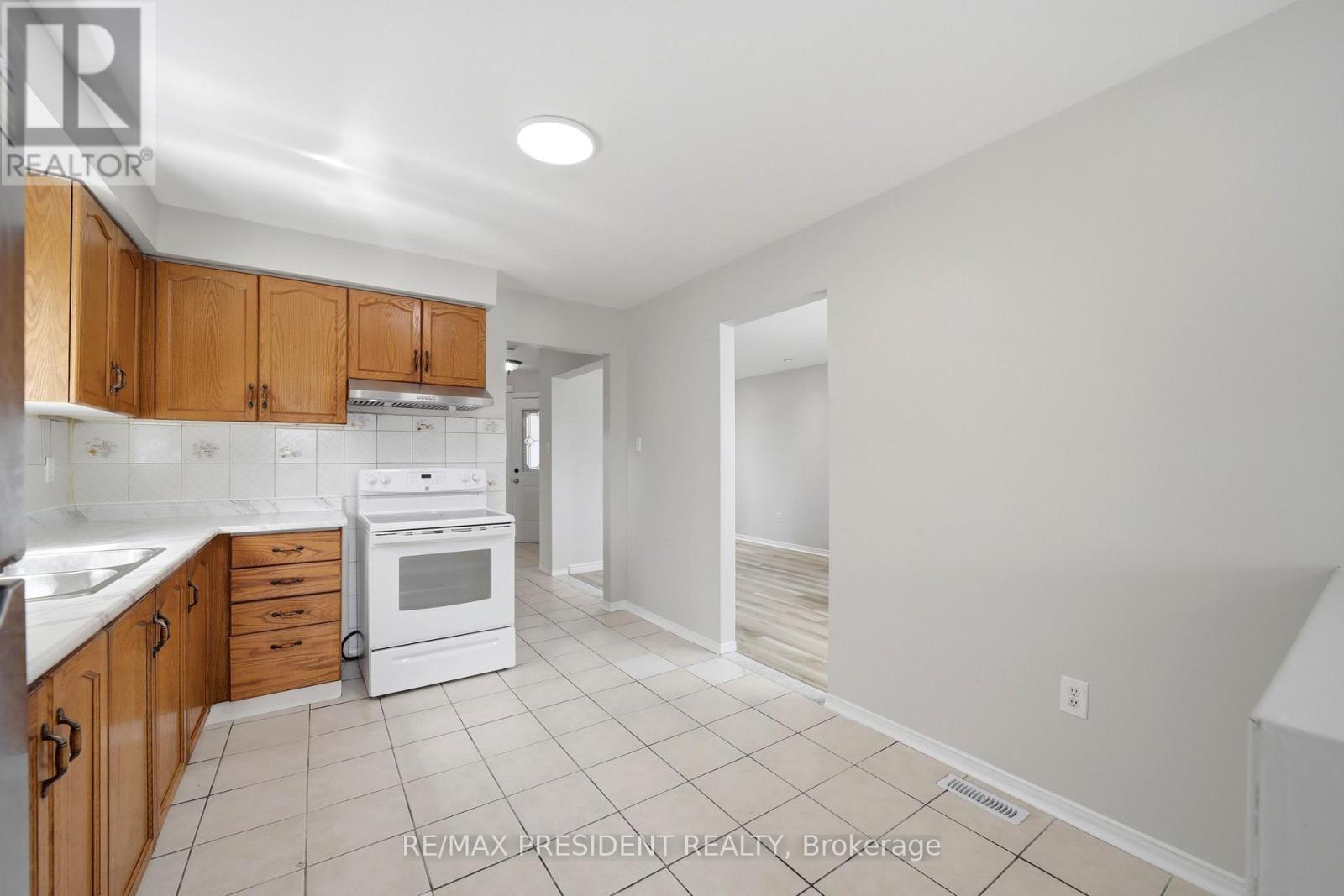 112 RAVENSWOOD DRIVE - 10