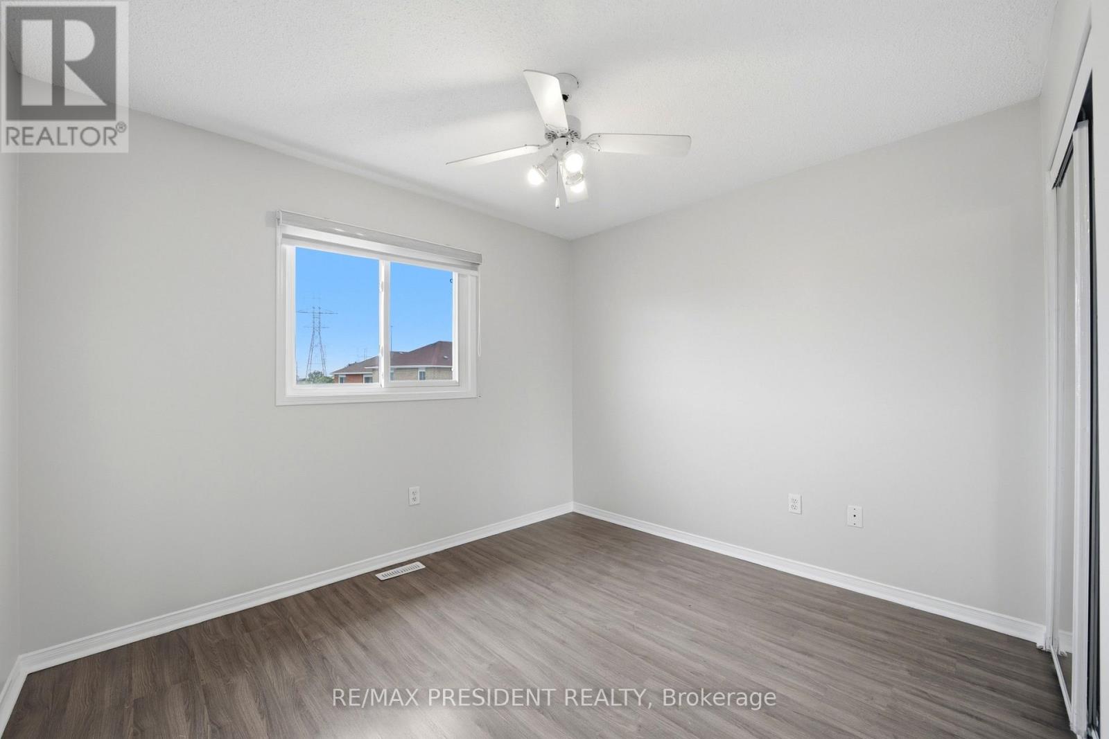 112 RAVENSWOOD DRIVE - 21