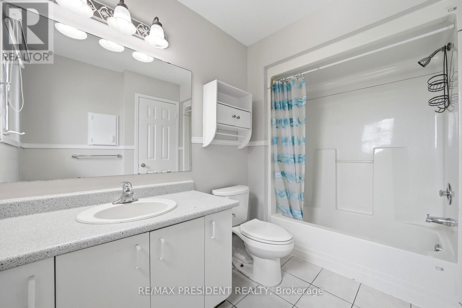 112 RAVENSWOOD DRIVE - 25