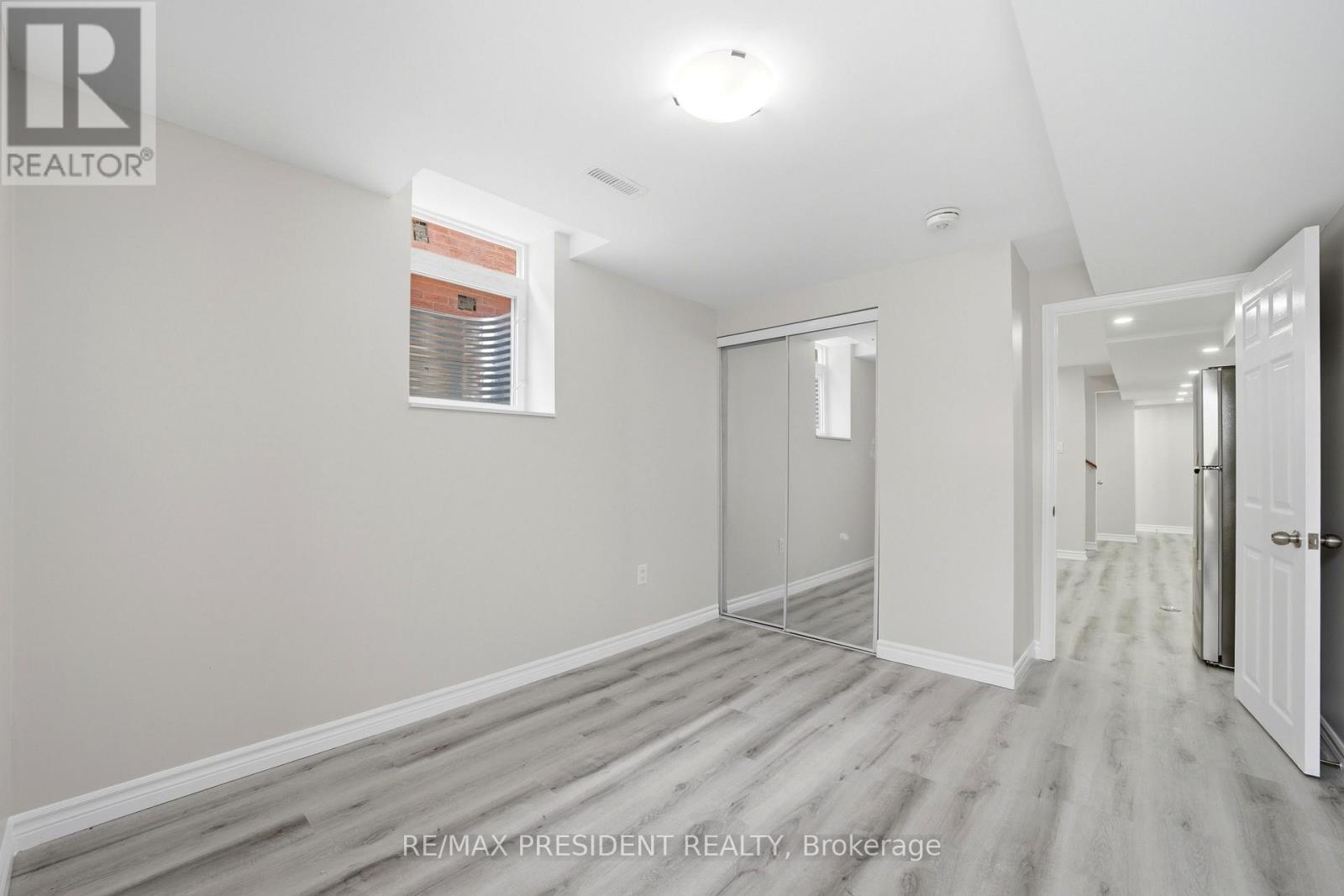 112 RAVENSWOOD DRIVE - 26