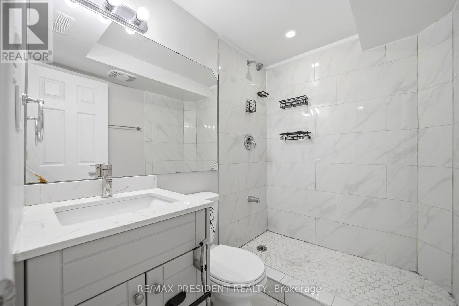 112 RAVENSWOOD DRIVE - 34
