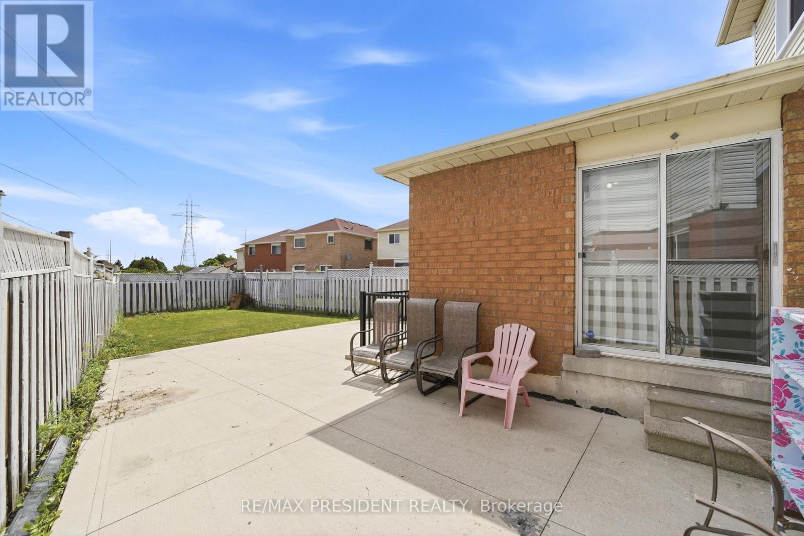 112 RAVENSWOOD DRIVE - 36