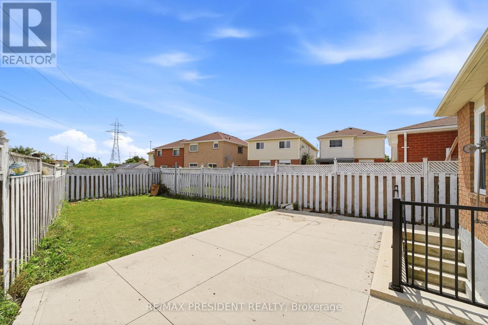 112 RAVENSWOOD DRIVE - 39