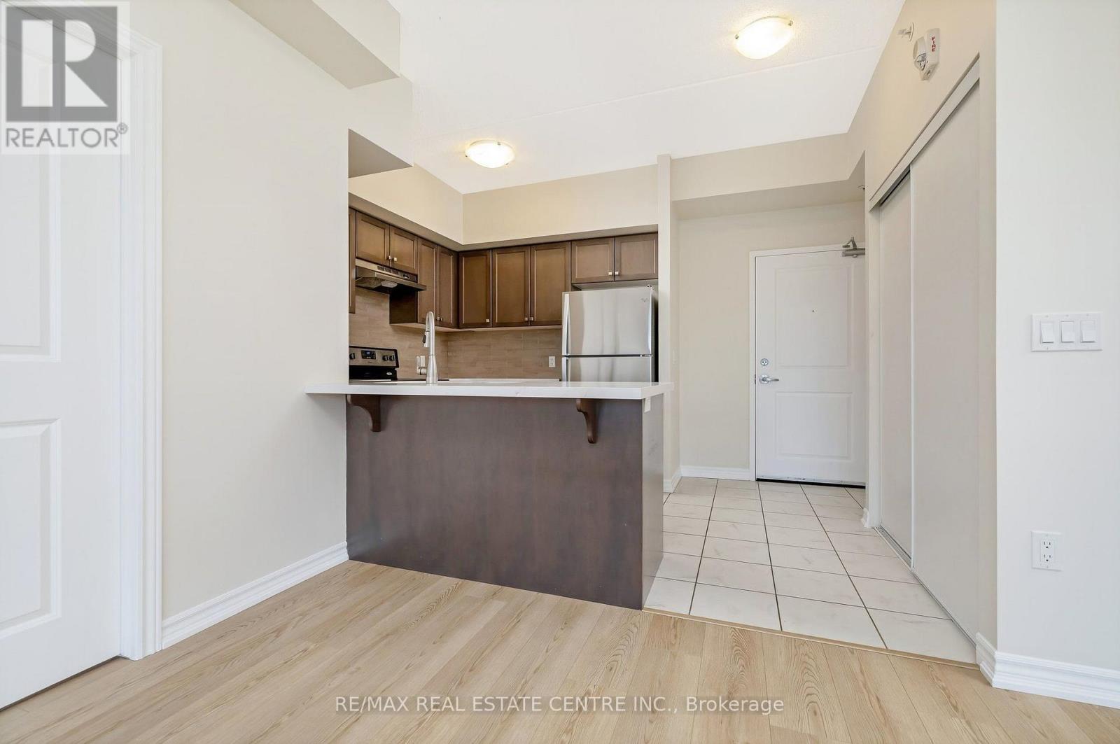 #408 650 SAUVE STREET - 9