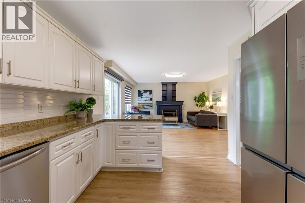 519 YORKSHIRE Drive - Image 10