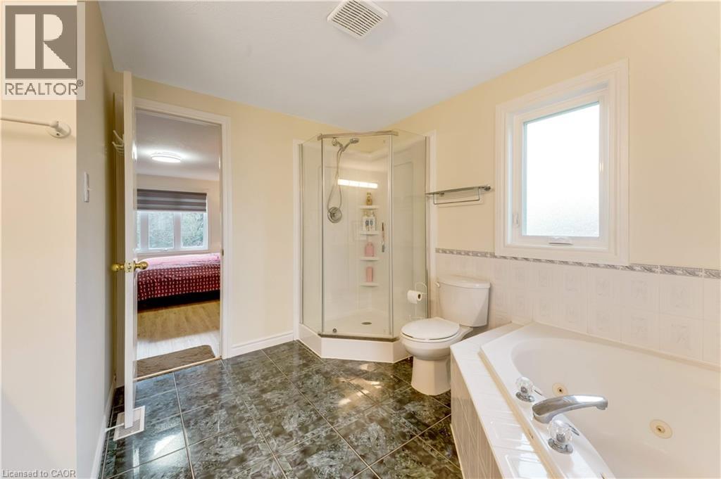 519 YORKSHIRE Drive - Image 24