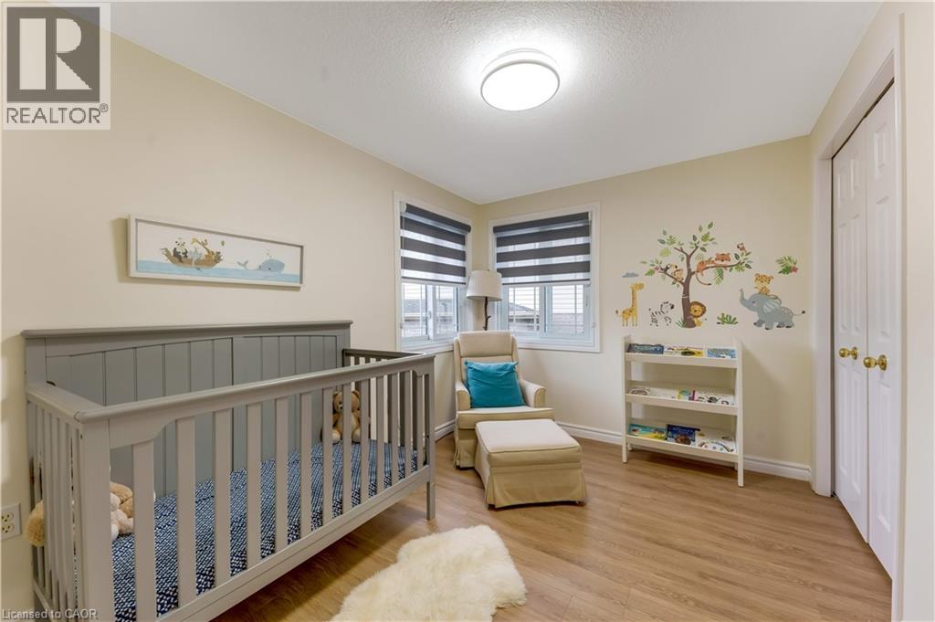 519 YORKSHIRE Drive - Image 25