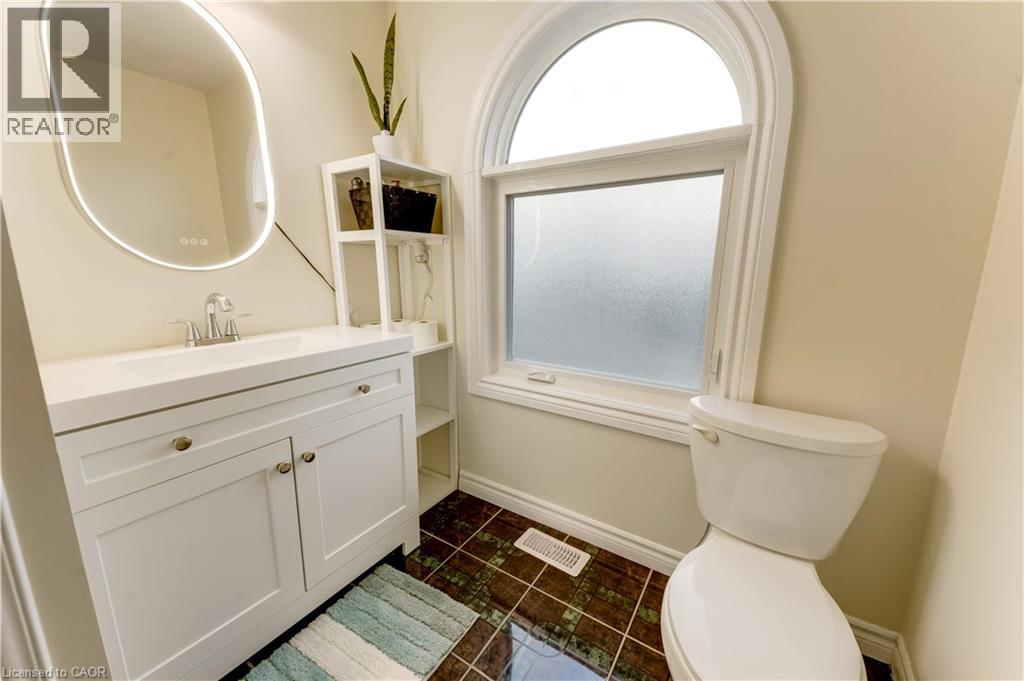 519 YORKSHIRE Drive - Image 30
