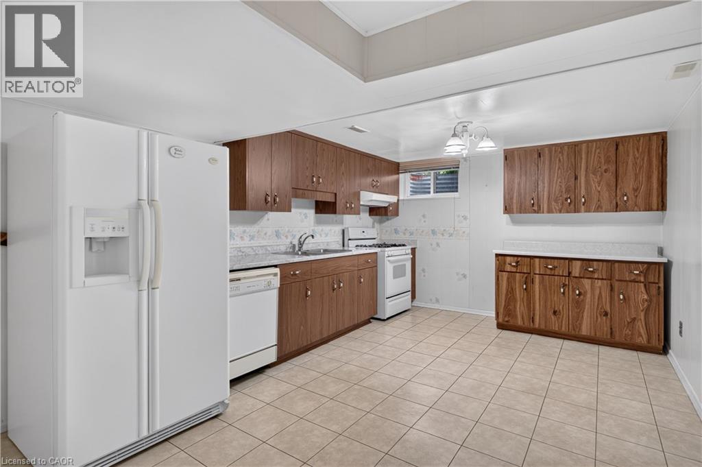 41 DARLINGTON Drive - Image 30