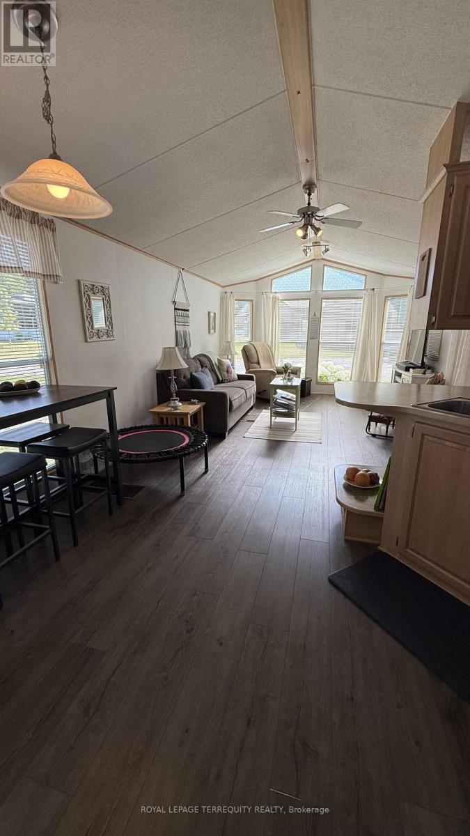 317 ROCKVIEW - Image 19