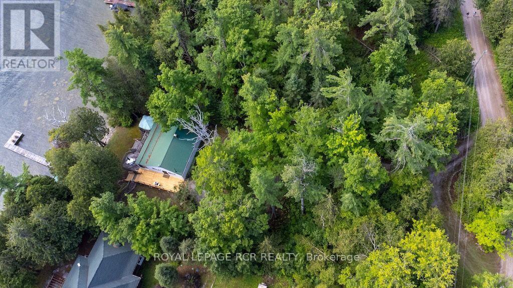 40 GRIFFIN DRIVE - 22