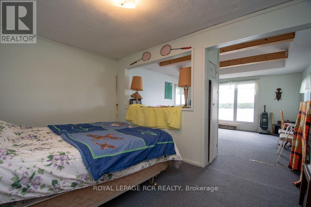 40 GRIFFIN DRIVE - 27