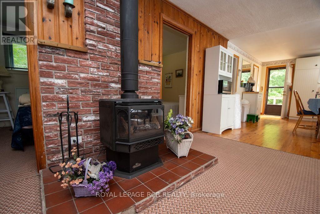 40 GRIFFIN DRIVE - 7