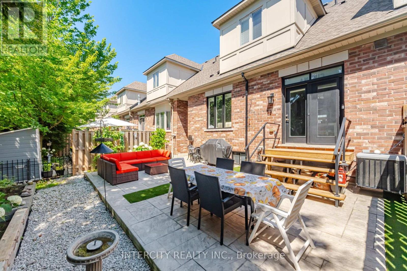 4 PETERSEN PLACE - 38