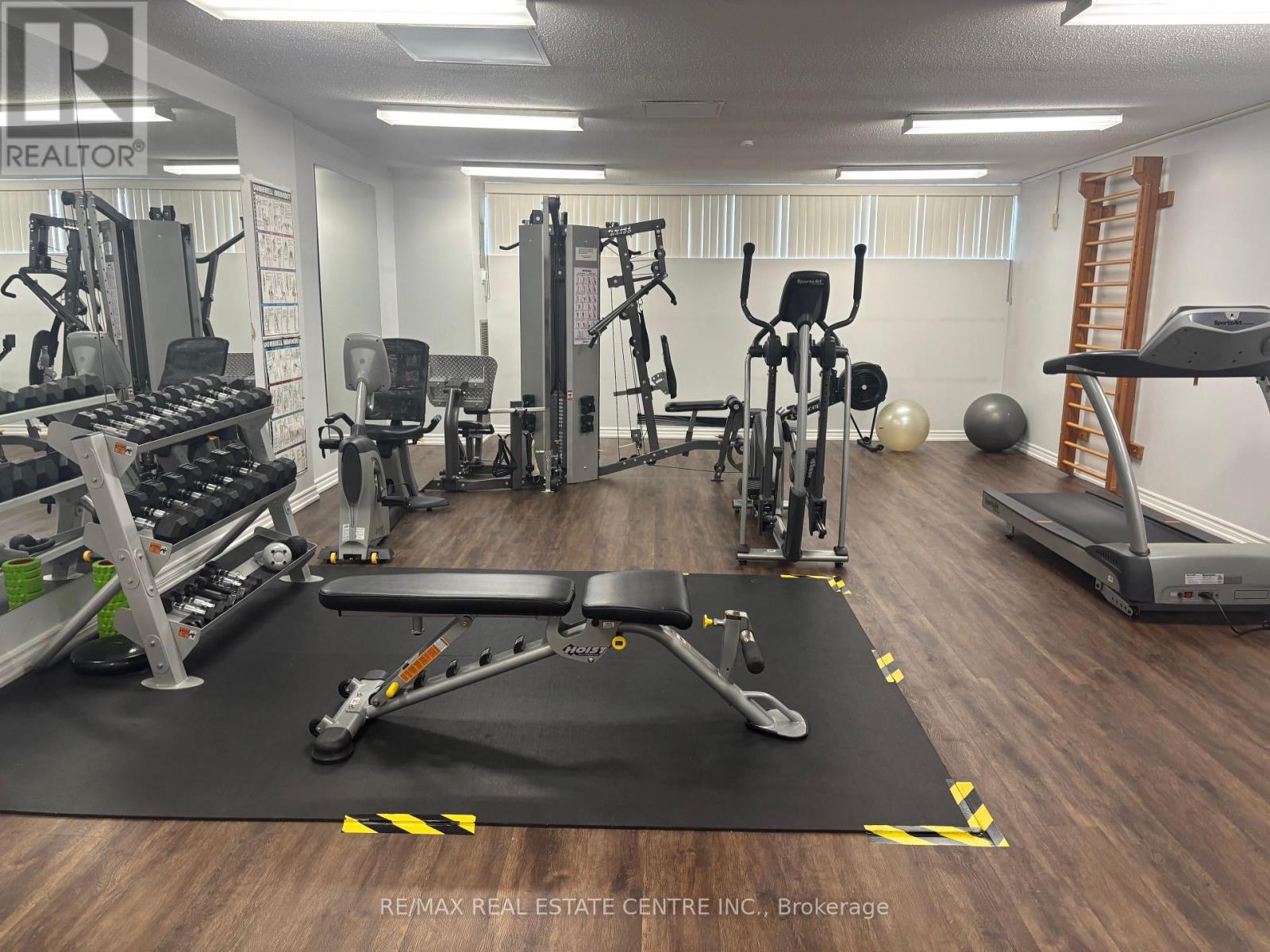 #602 2055 UPPER MIDDLE ROAD - 26