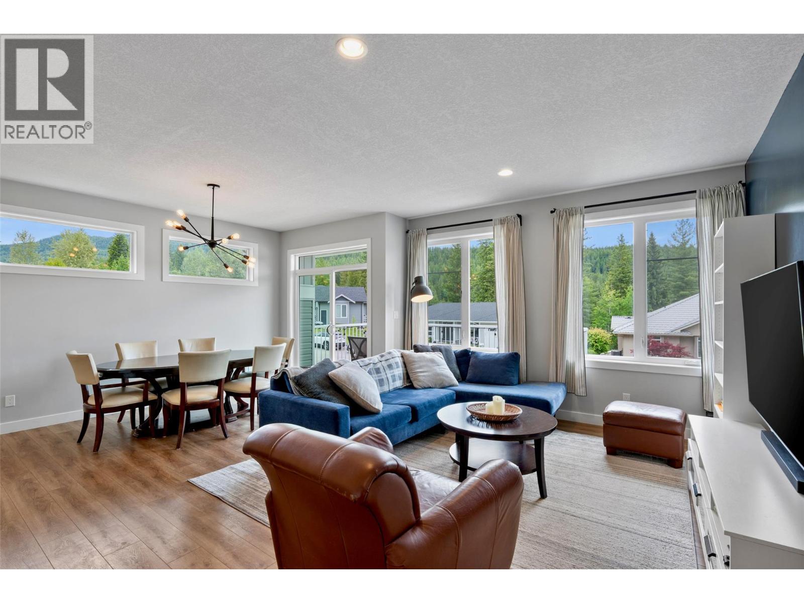 2533 Valley Place - 8