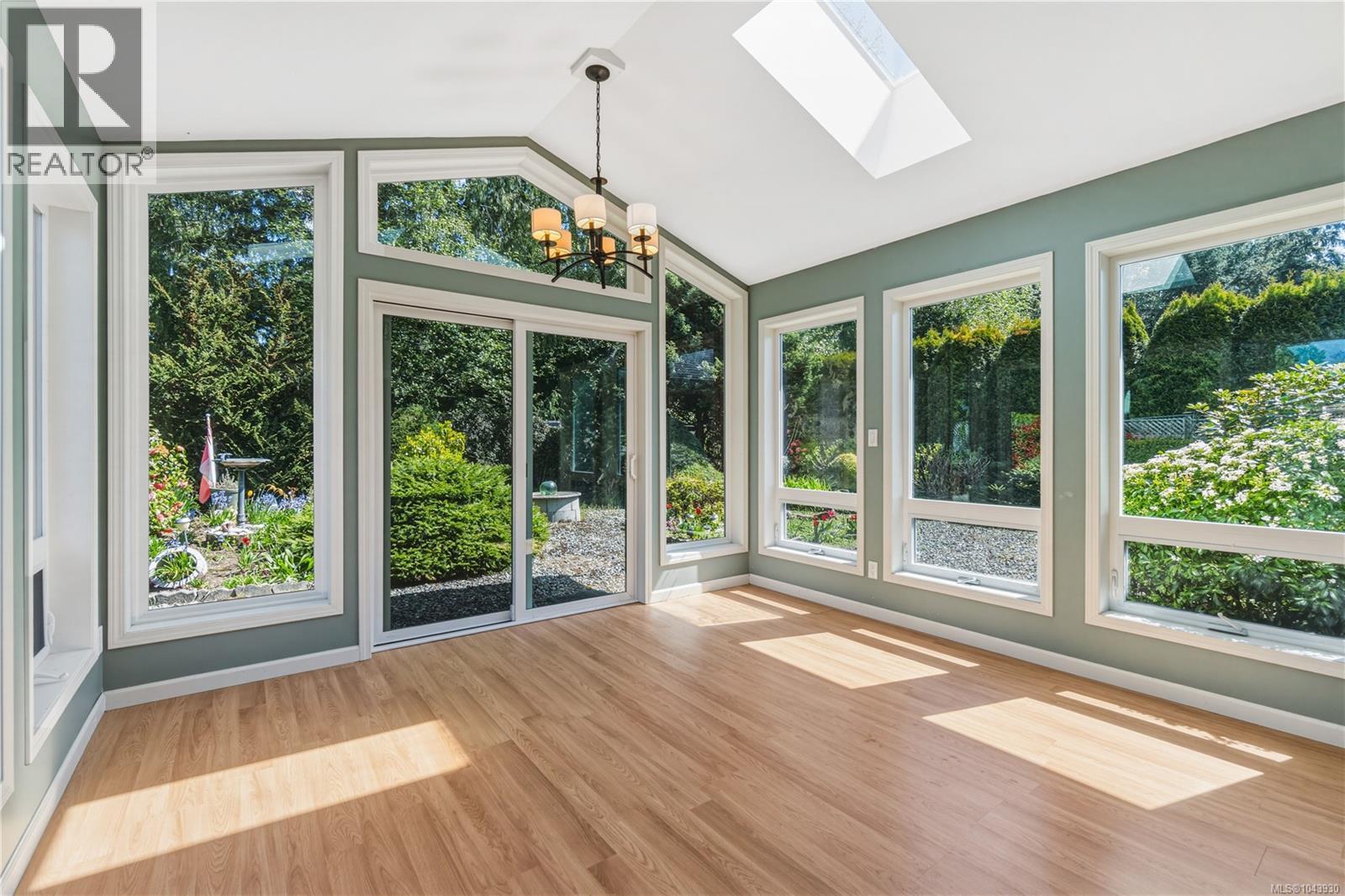 461 Rowan Dr - 39