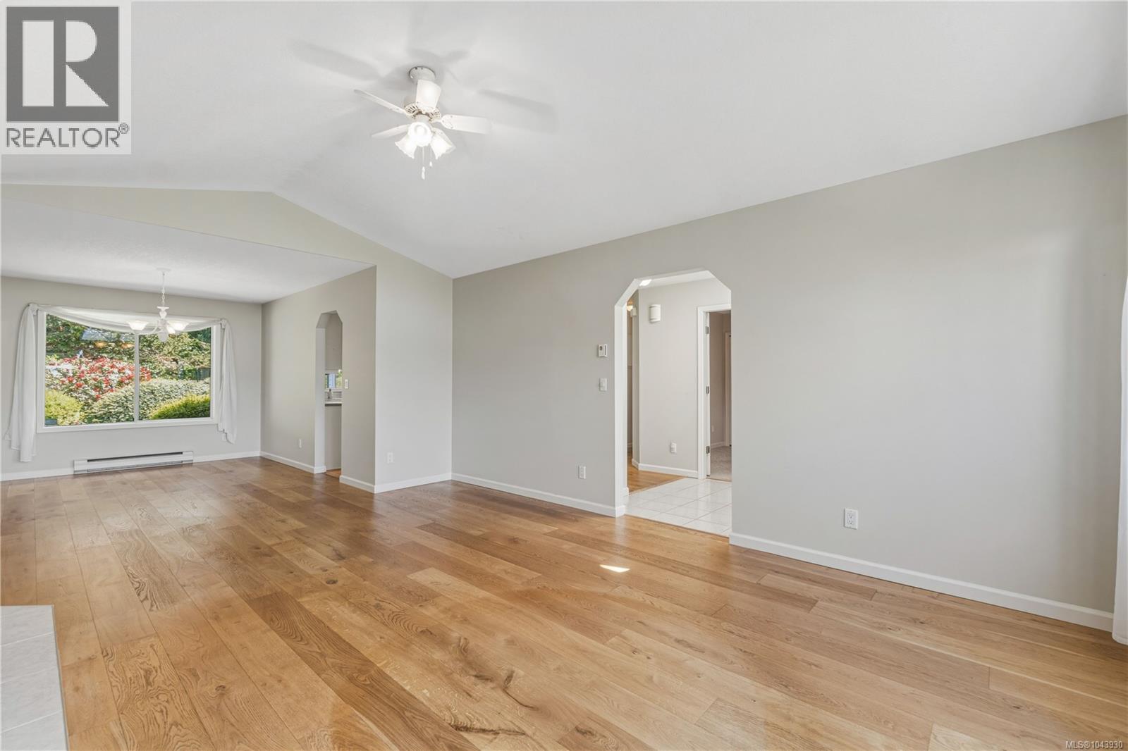 461 Rowan Dr - 4