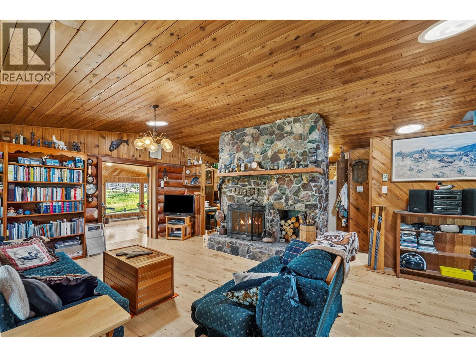 3069 Fox Farm Road - Image 17