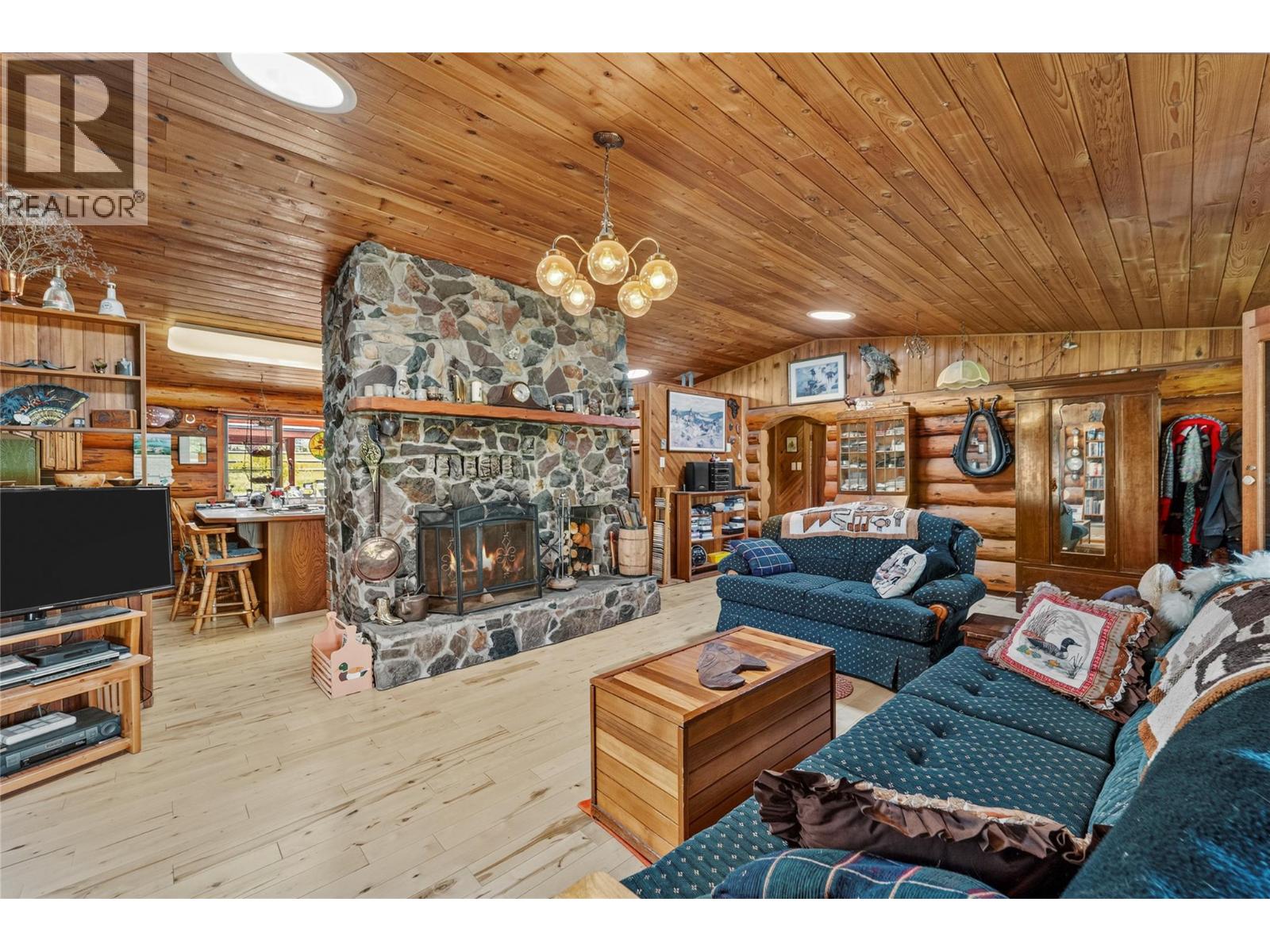 3069 Fox Farm Road - 18