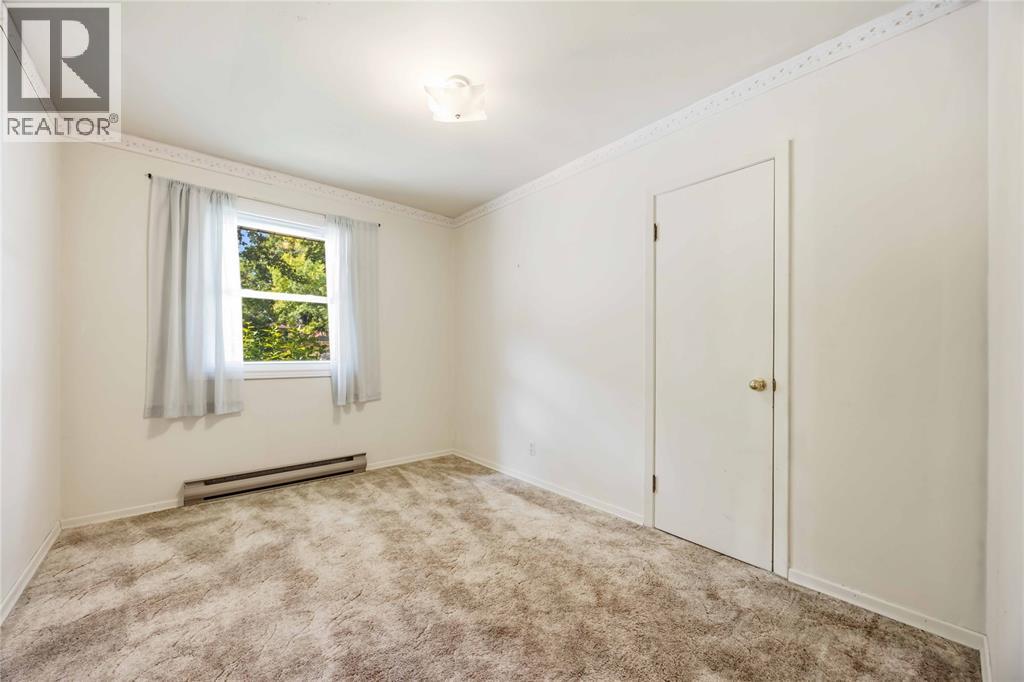 824 CHARLESWORTH DRIVE - 14