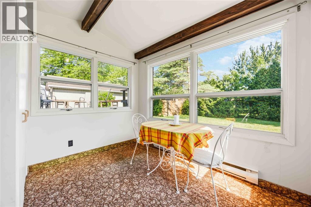824 CHARLESWORTH DRIVE - 21