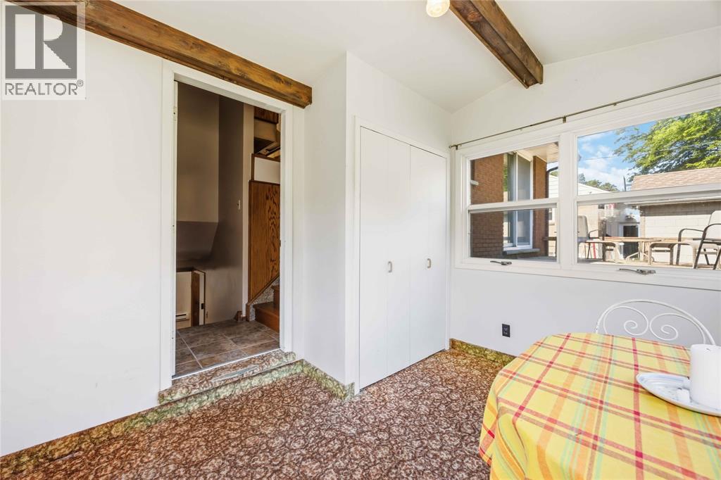 824 CHARLESWORTH DRIVE - 22