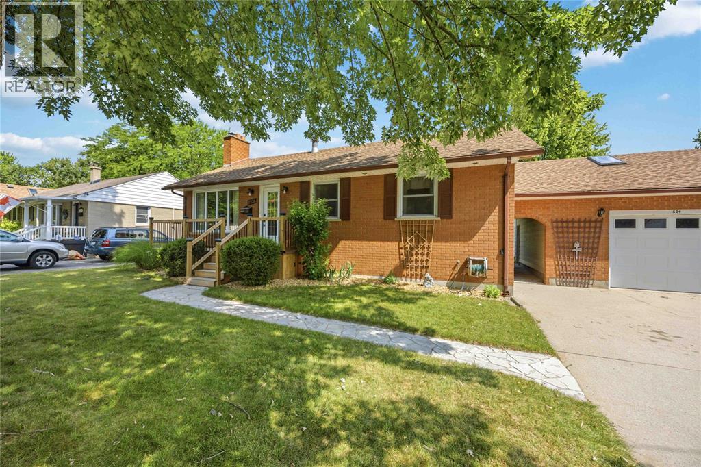 824 CHARLESWORTH DRIVE - 3