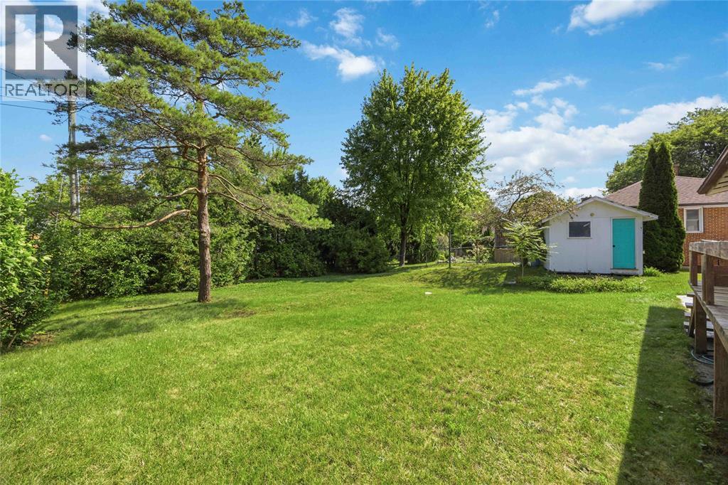824 CHARLESWORTH DRIVE - 40