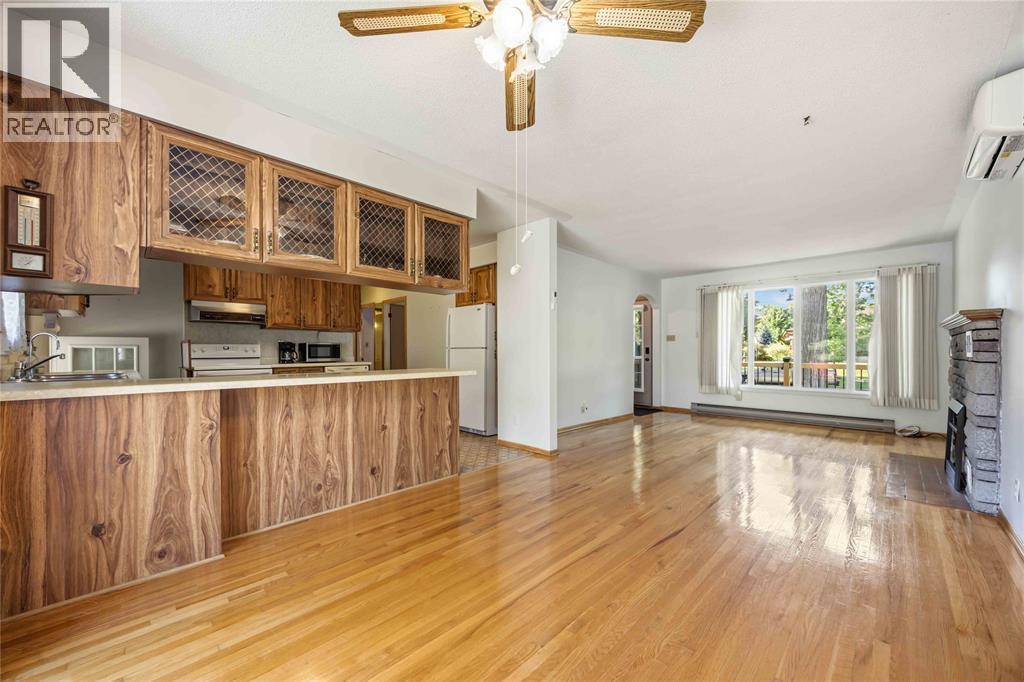 824 CHARLESWORTH DRIVE - 7