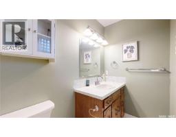 6 Higgins Bay, Regina, SK S4R6B6 Photo 25
