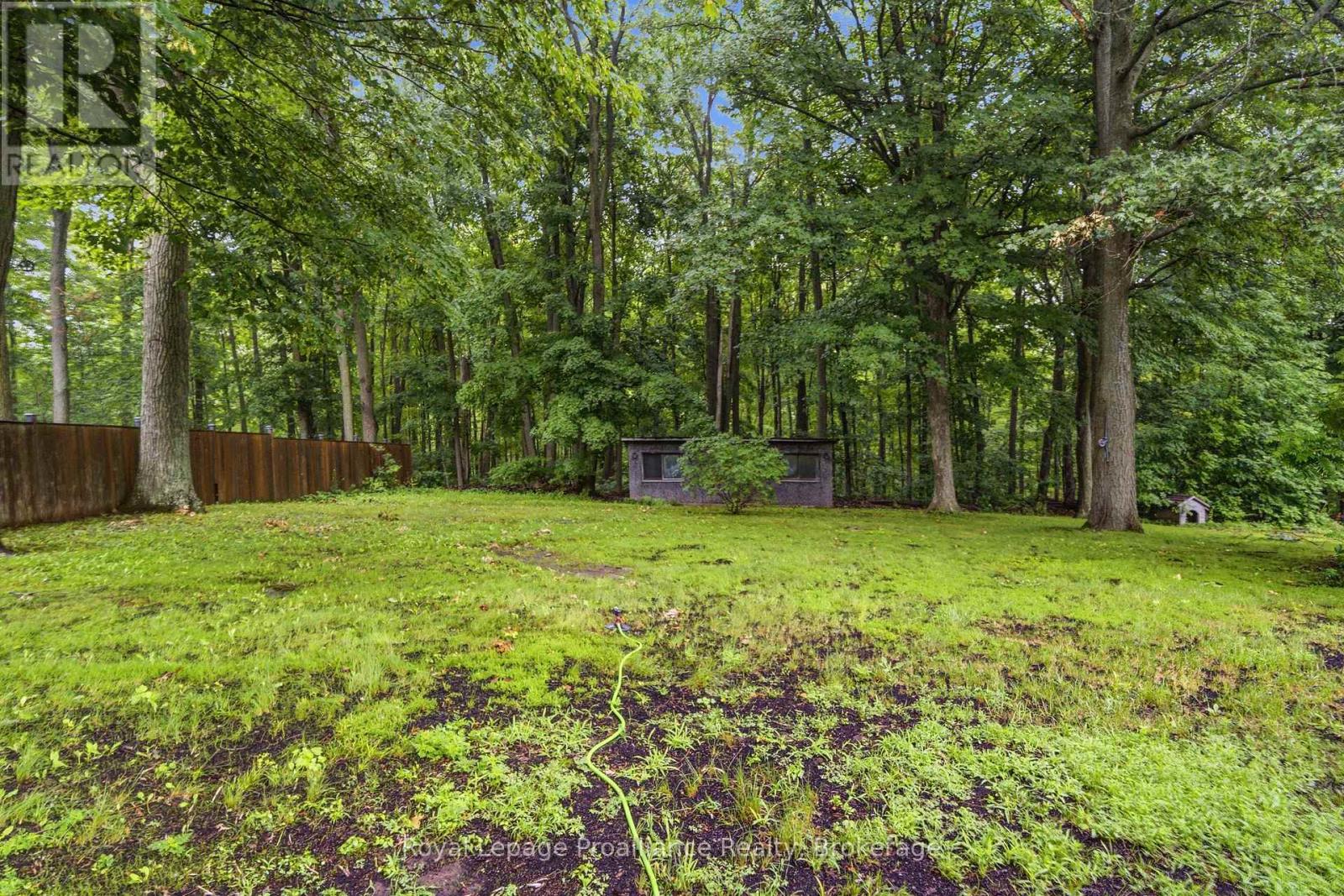 156 PINEHILL CRESCENT - 42
