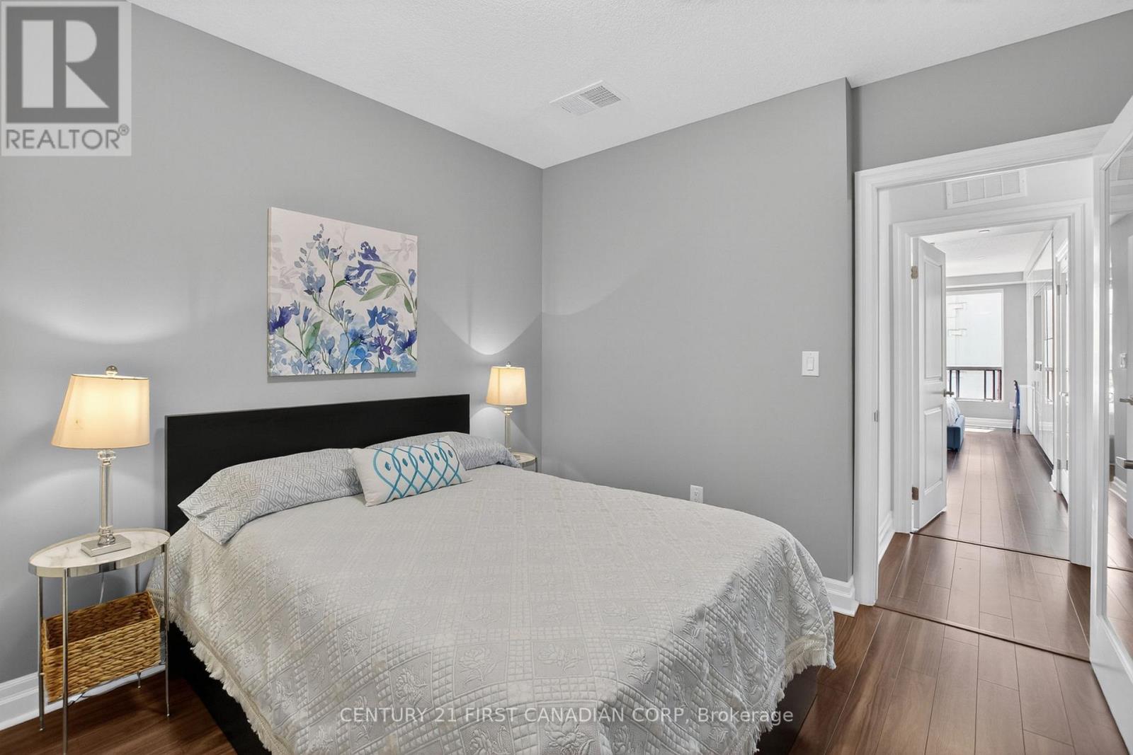 #208 260 VILLAGEWALK BOULEVARD - 20