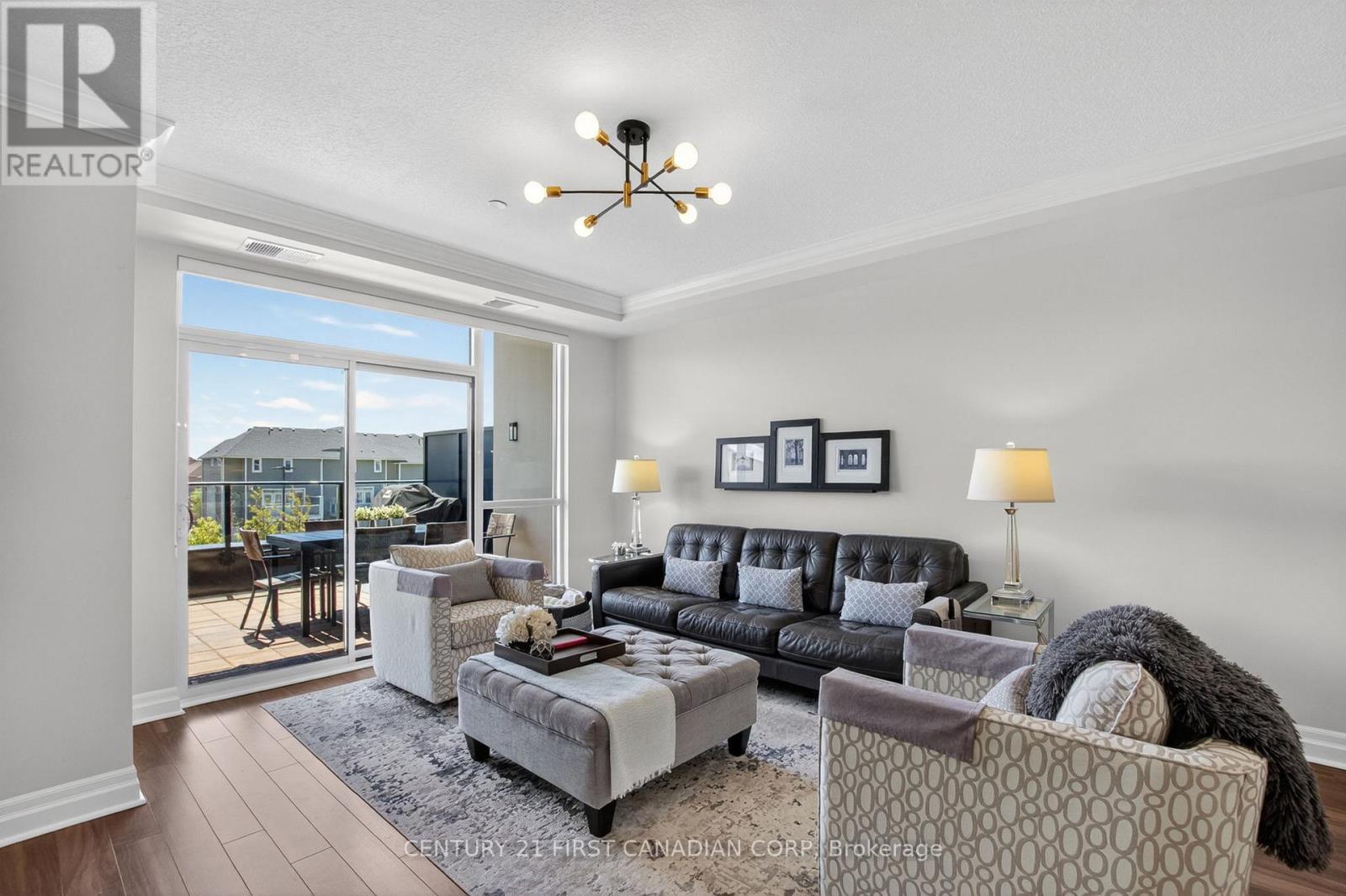 #208 260 VILLAGEWALK BOULEVARD - 11