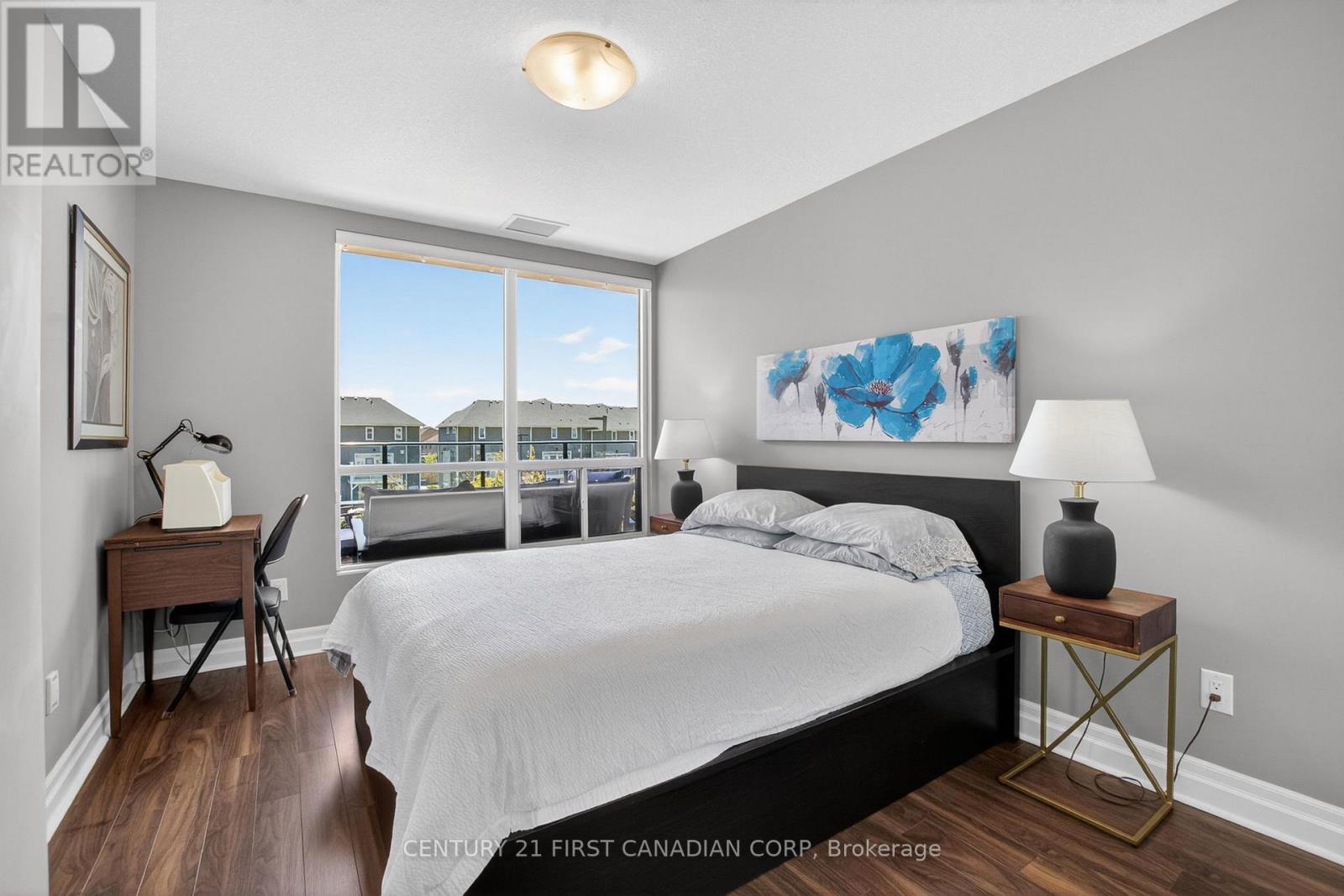 #208 260 VILLAGEWALK BOULEVARD - 22